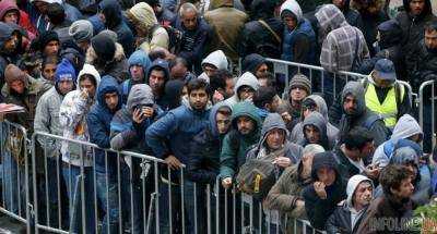 В Вышеградской четверки хотят закрыть границы для мигрантов, во Франции грозятся ввести за это санкции