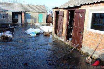 Продолжается ликвидация последствий подтопления в Чернигове