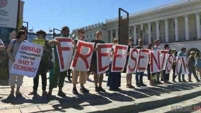 Free Sentsov: более сотни человек вышли на Майдан Независимости поддержать Сенцова