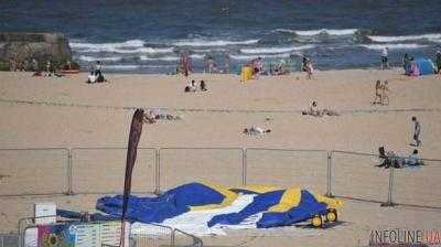 Подлетела на 7 метров: 4-летняя девочка погибла после взрыва батута