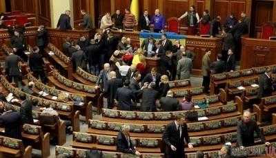 Когда будет принят закон об отмене депутатской неприкосновенности?