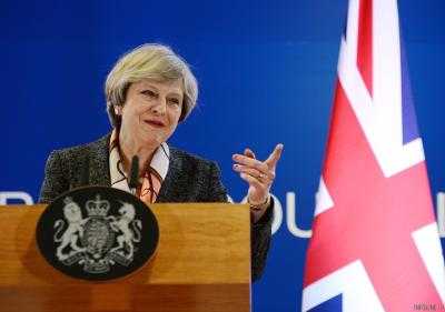 Мэй пригрозила уволить Джонсона, если он попытается подорвать соглашение по Brexit