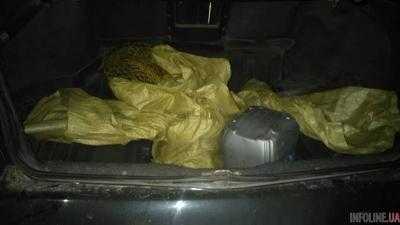 Мужчина пытался незаконно вывезти в РФ запчасти к военным авиадвигателям