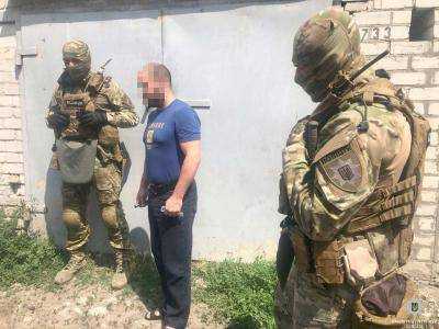 Житель Днепра хранил в гараже арсенал боеприпасов