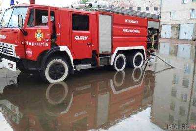 В Чернигове затопило 13 частных дворов и три подвала многоэтажек