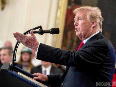 Репортера CNN выгнали из Белого дома за "неуместные" вопросы Трампу