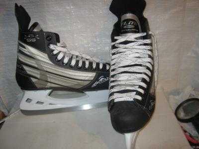 Путину предложили сменить коньки на бутсы