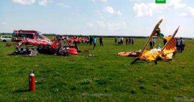 Два самолета столкнулись в Румынии, есть жертвы