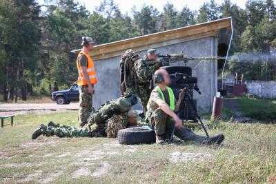 В Силах спецопераций показали, как стреляют их снайперы.Видео