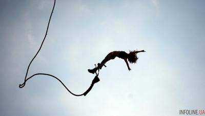 В России подростку оторвало руку во время прыжка с тарзанки