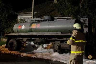 В Тернопольской области перевернулась цистерна с дизельным топливом