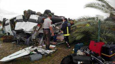 Автобус перевернулся в Турции: шесть погибших, 43 раненых