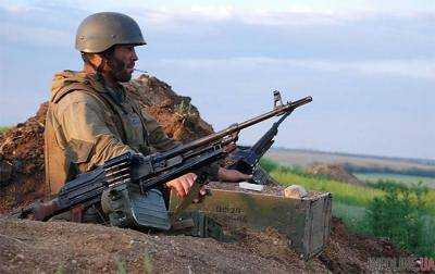 На Донбассе боевики с начала суток 8 раз обстреляли украинские позиции