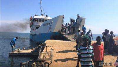 И вода стала красной: страшная катастрофа на озере, погибших десятки