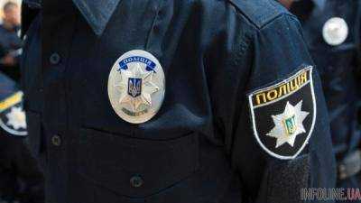 Предприимчивый украинец пытался ввезти 600 кг тушенки в дверце автомобиля