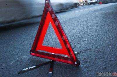 Во Львовской области легковушка влетела в электроопору: двое погибших
