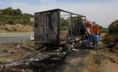 В страшном ДТП сгорели заживо 11 человек: первые подробности и кадры трагедии