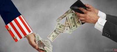 Трамп рассматривает возможность снизить налоги для американцев со средним доходом