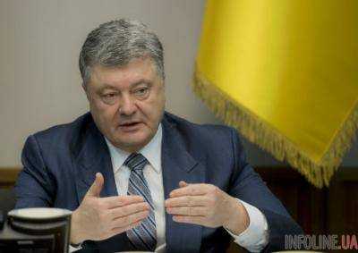 Порошенко заверил, что в автокефальной церкви никто никого не "пригласит" силой