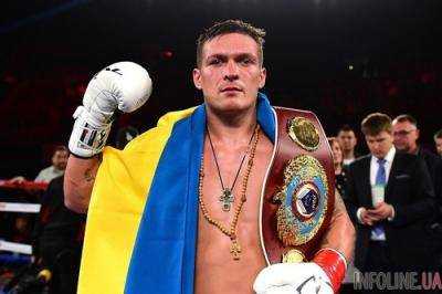 Усик отправился в Великобританию на предстоящий бой
