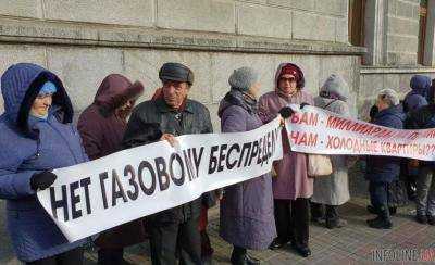 В Харькове без тепла более 60 домов, люди вышли на митинг