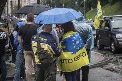 Аваков: принято решение разблокировать все трассы, перекрытые владельцами "евроблях"