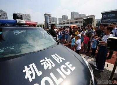 В Китае у школы авто въехало в толпу, пятеро погибли