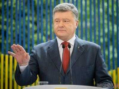 Порошенко отреагировал на отмену Трампом встречи с Путиным