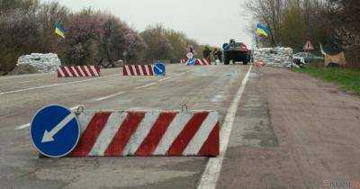 Блокпосты на въездах в Одессу усилили бронетехникой