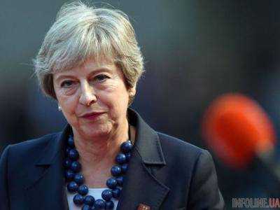 Мэй застряла в авто перед встречей с Меркель