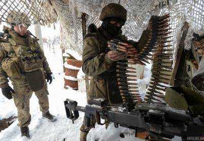 Боевики 11 раз нарушали режим прекращения огня, двое военных ВСУ получили ранения