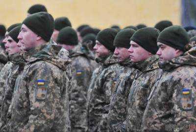 Украинцы массово убегают из армии: подробности скандала