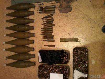На чердаке дома СБУ обнаружили арсенал боеприпасов