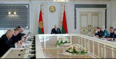 Лукашенко провел секретное совещание, посвященное "российскому давлению"