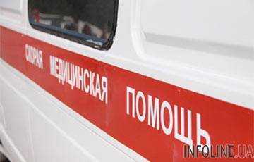 В Подмосковье из-за снега обрушилась крыша здания, под завалами люди