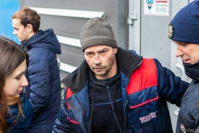 В Днепре отец бросил двоих детей в ТЦ «Терра» и ушел пить