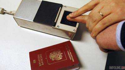 Президента просят ввести биометрический визовый режим с РФ