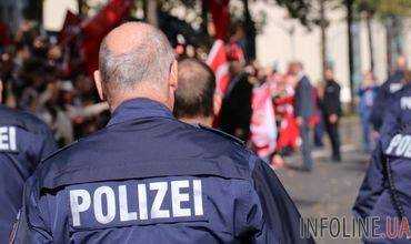 В Германии автомобиль въехал в толпу: четверо пострадавших