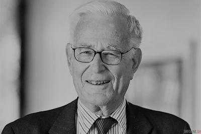 Умер экс-глава Пентагона