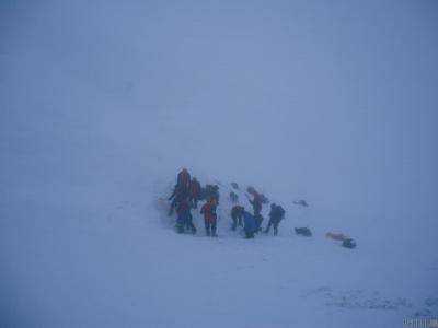 Пропавший в Карпатах турист попытался выйти на связь