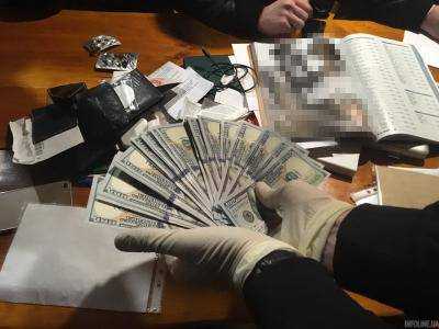 В Киеве на взятке поймали чиновника Минрегиона