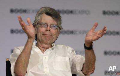 Газета сохранила рубрику обзора книг после твита Стивена Кинга