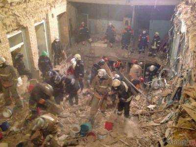 Взрыв в Париже: под завалами нашли еще одно тело