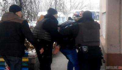 В Херсоне задержали председателя областной партии по подозрению в нападении на офис газеты