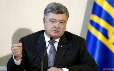 Порошенко подпишет закон о гарантиях мирного перехода парафий