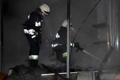 В Днепре подожгли магазин одежды
