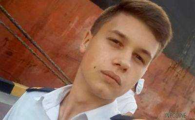 Страшный диагноз поставили 19-летнему украинскому моряку в РФ: болен гепатитом В и С