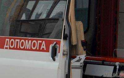 В Киеве ребенок выпал с окна