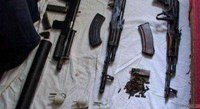 У задержанного военного нашли четыре автомата Калашникова