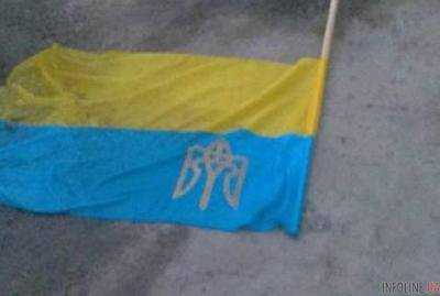 В Житомирской области мужчина совершил надругательство над государственным флагом Украины